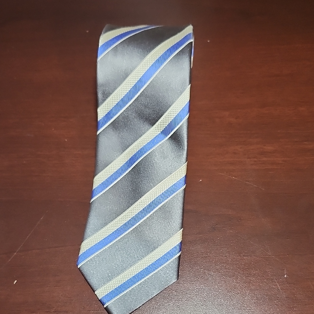 Donald J. Trump Neck Tie 100% Silk Signature Collection Blue Silver Stripes